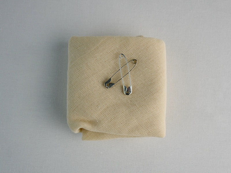 Santinel - Bandage triangulaire avec 2 épingles de sûreté