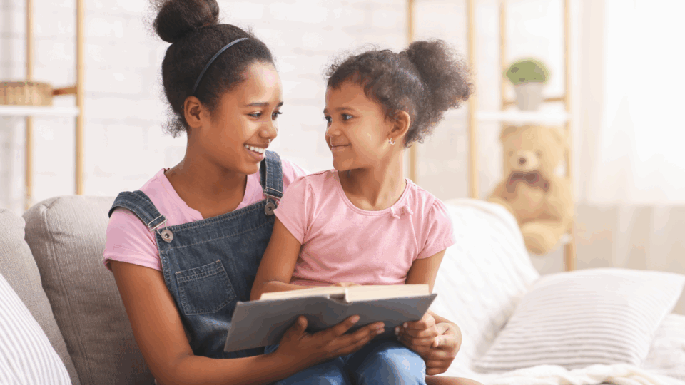 Se garder seul à la maison + petit(s) frère(s) et petite(s) soeur(s)